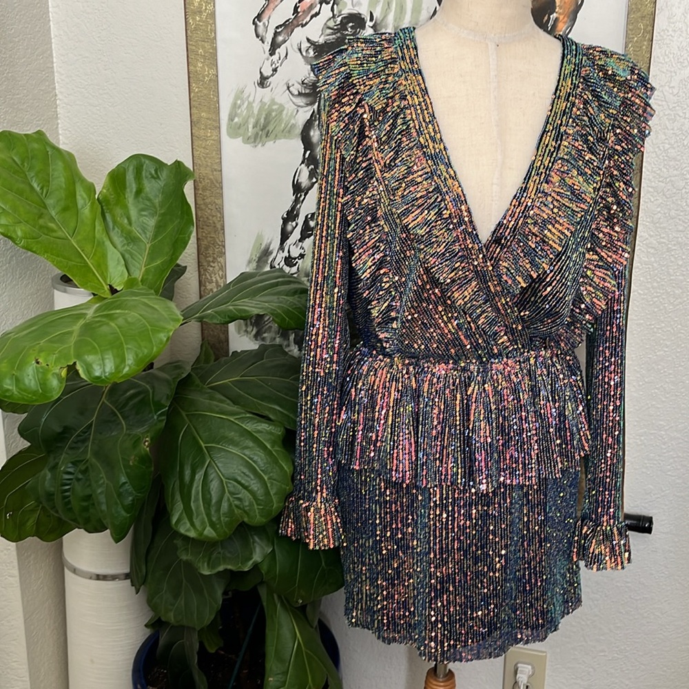 This is perfect holiday dress - Endless Rose Dress Size Small - Picture 3 of 10